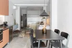 cocina de la vivienda en Latina